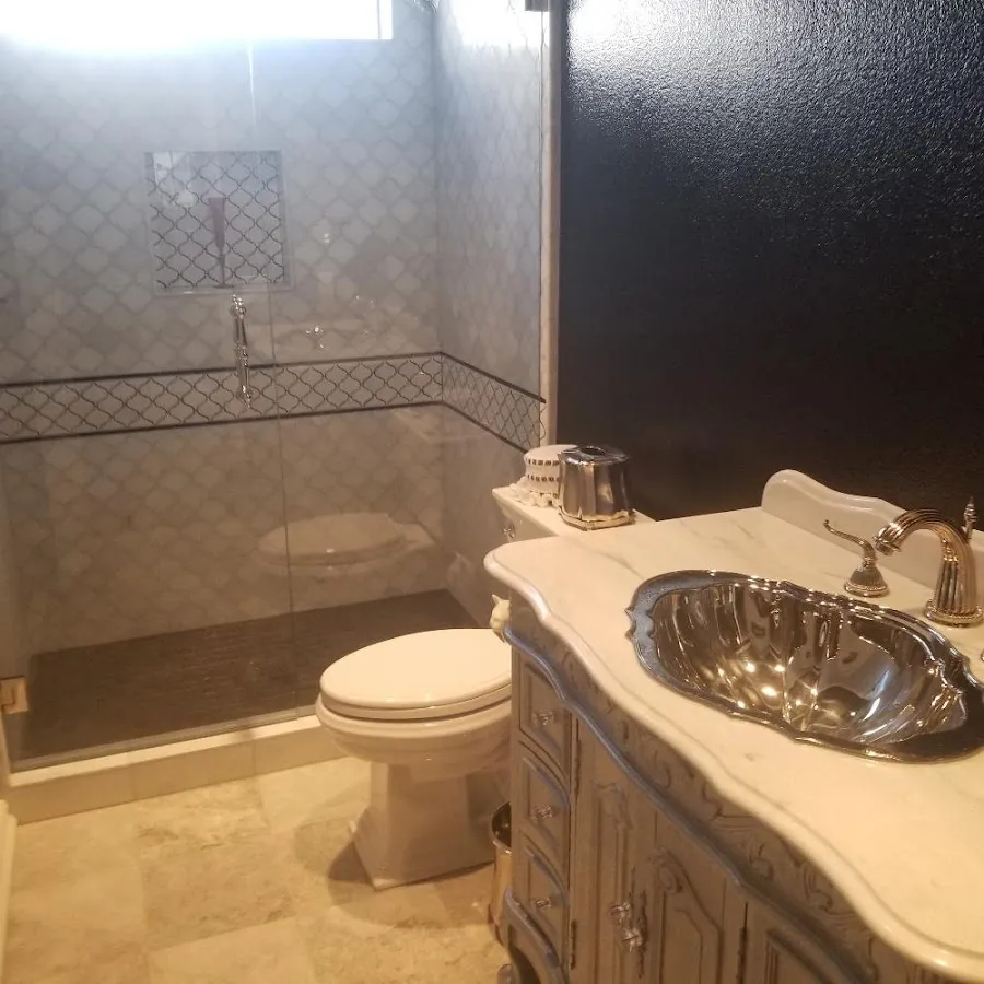 Professional plumbing work and bathroom remodeling in Lakeland Highlands